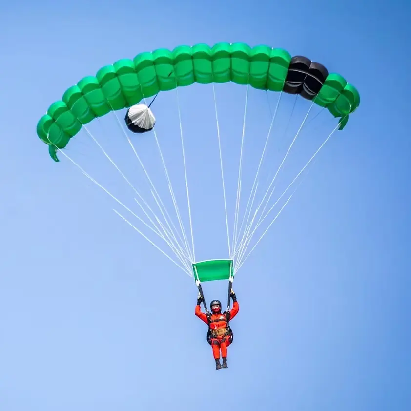 WHA Pathfinder student main canopy in stable flight
